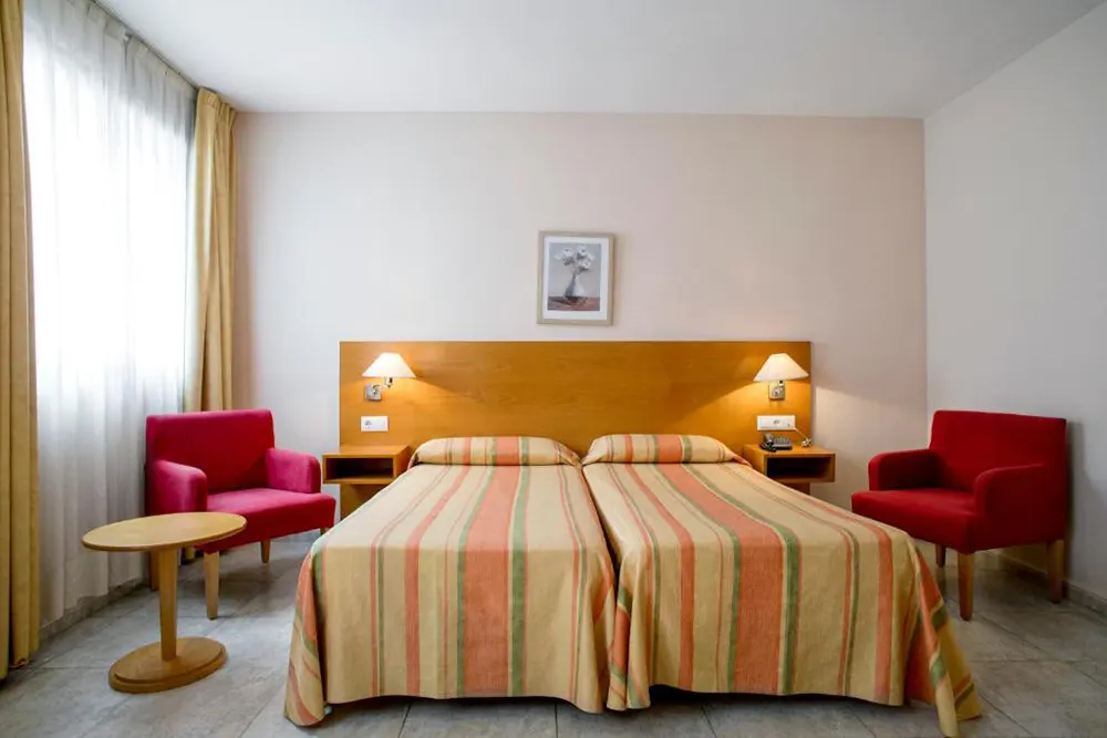 Habitaciones Hotel Rostits Castellón 2 camas individuales